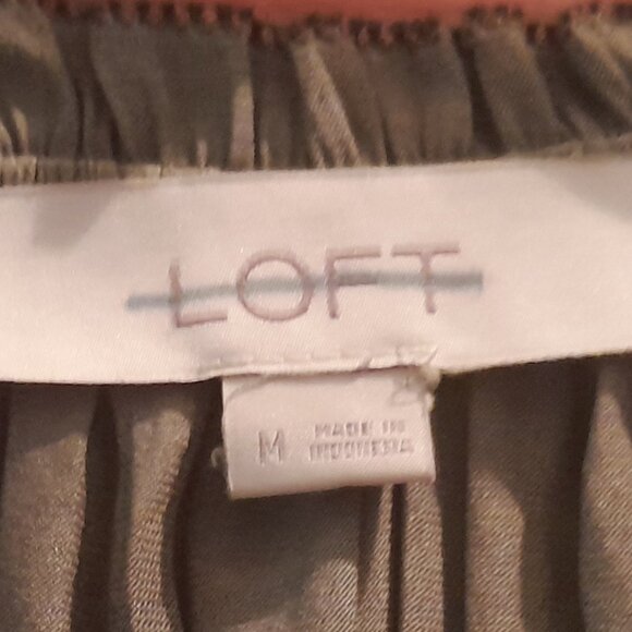 LOFT ruffled cap sleeve top - Picture 5 of 5